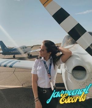 Airhostess Call Girls in Sector 62 Noida