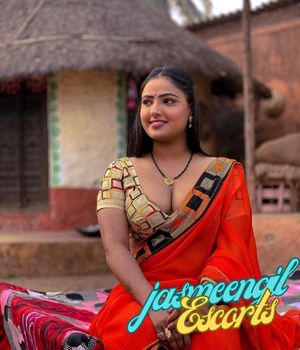 Housewife Escorts In Noida
